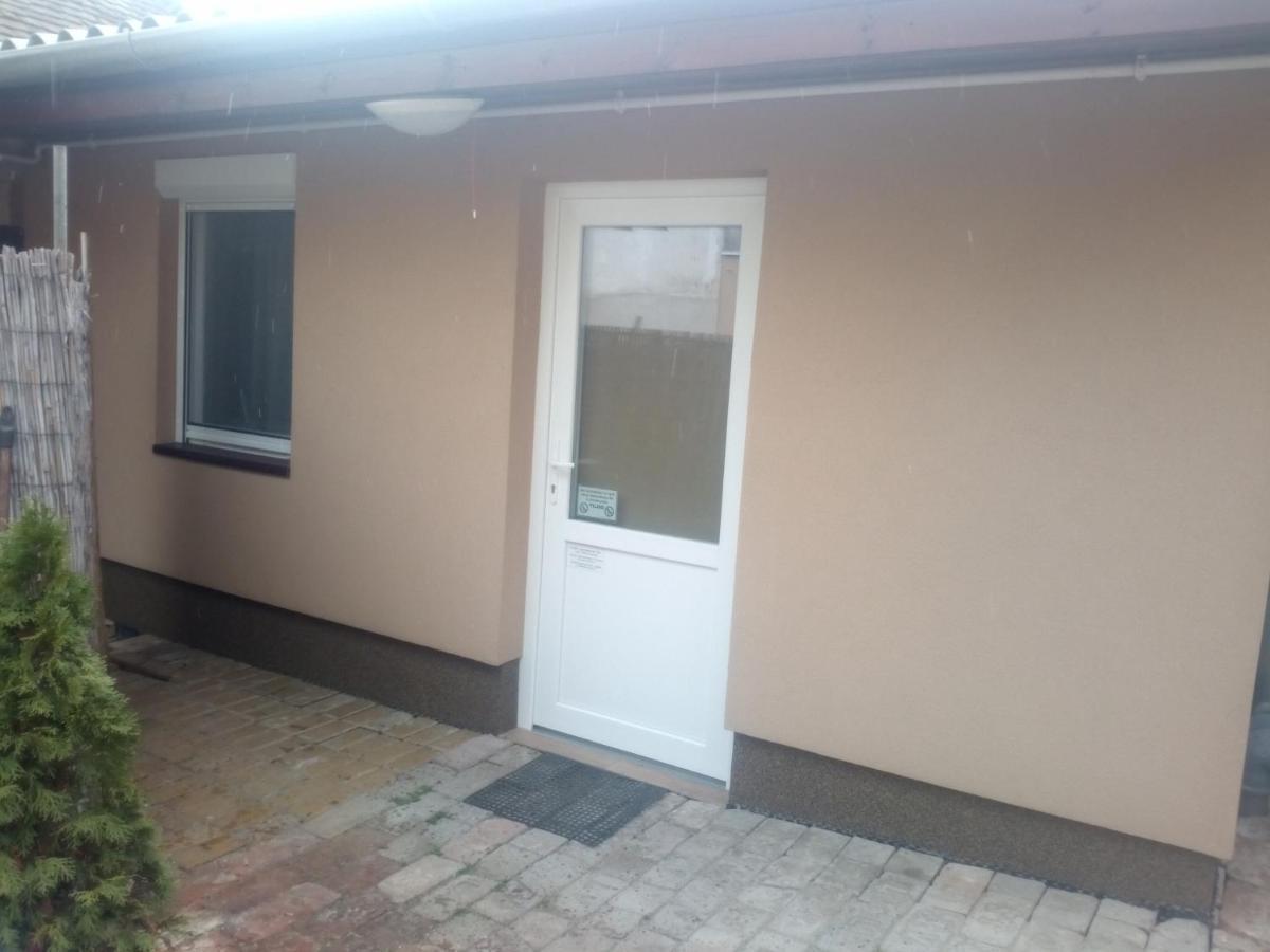 Start Apartmanok Pecs Bagian luar foto