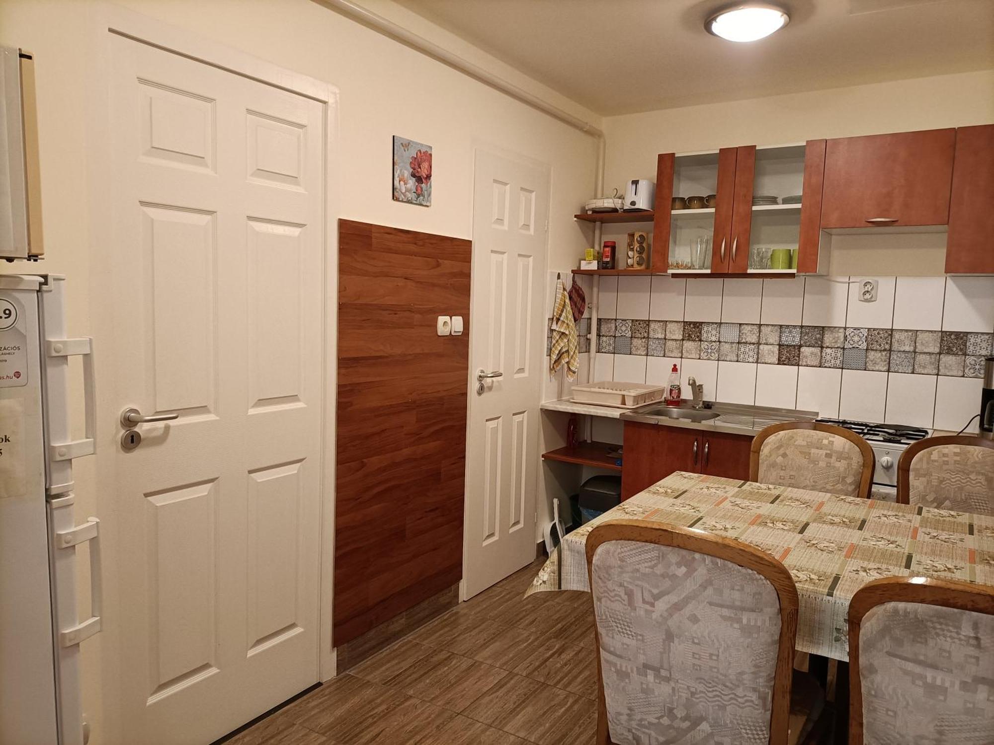 Start Apartmanok Pecs Bagian luar foto