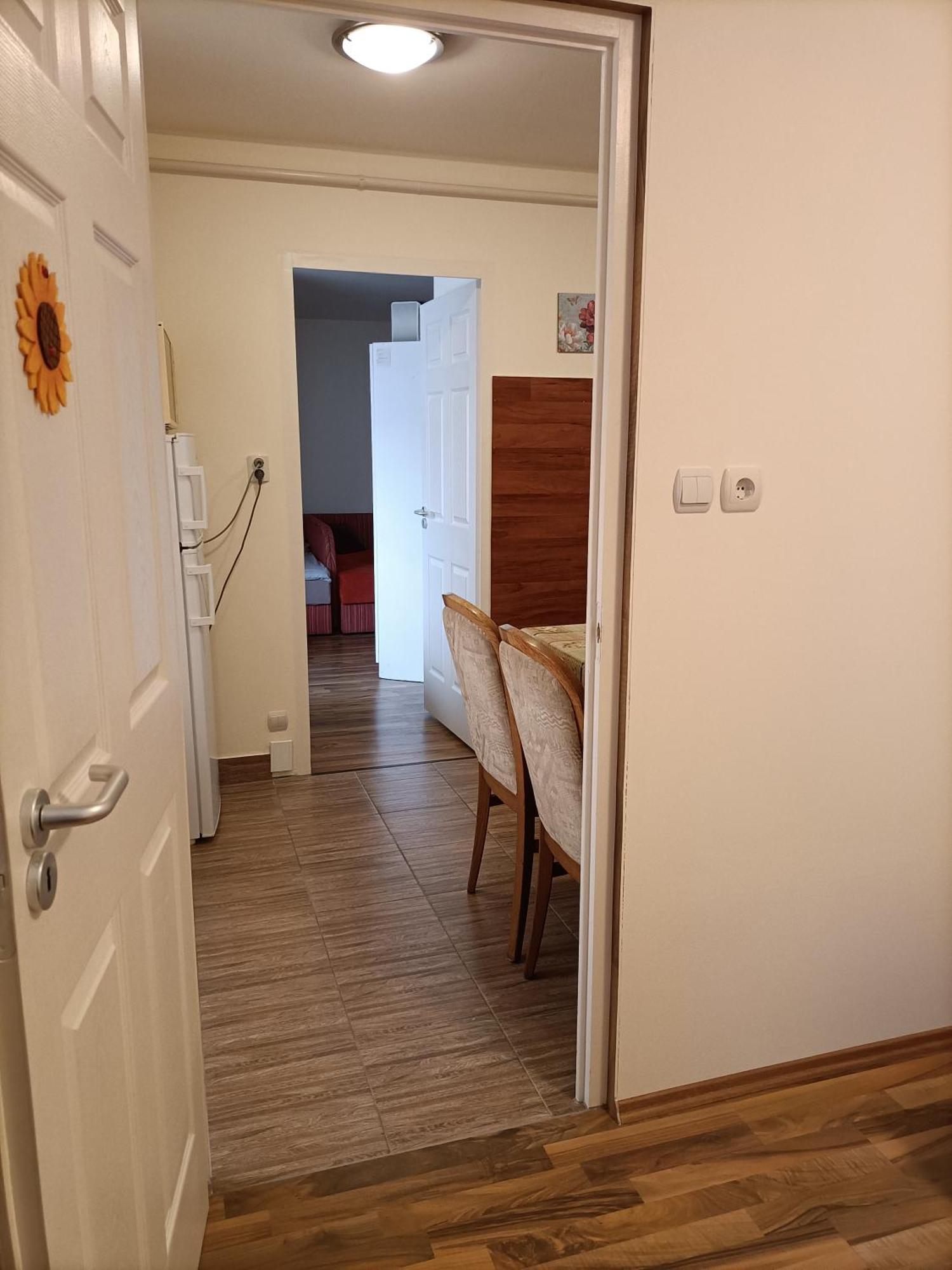 Start Apartmanok Pecs Bagian luar foto